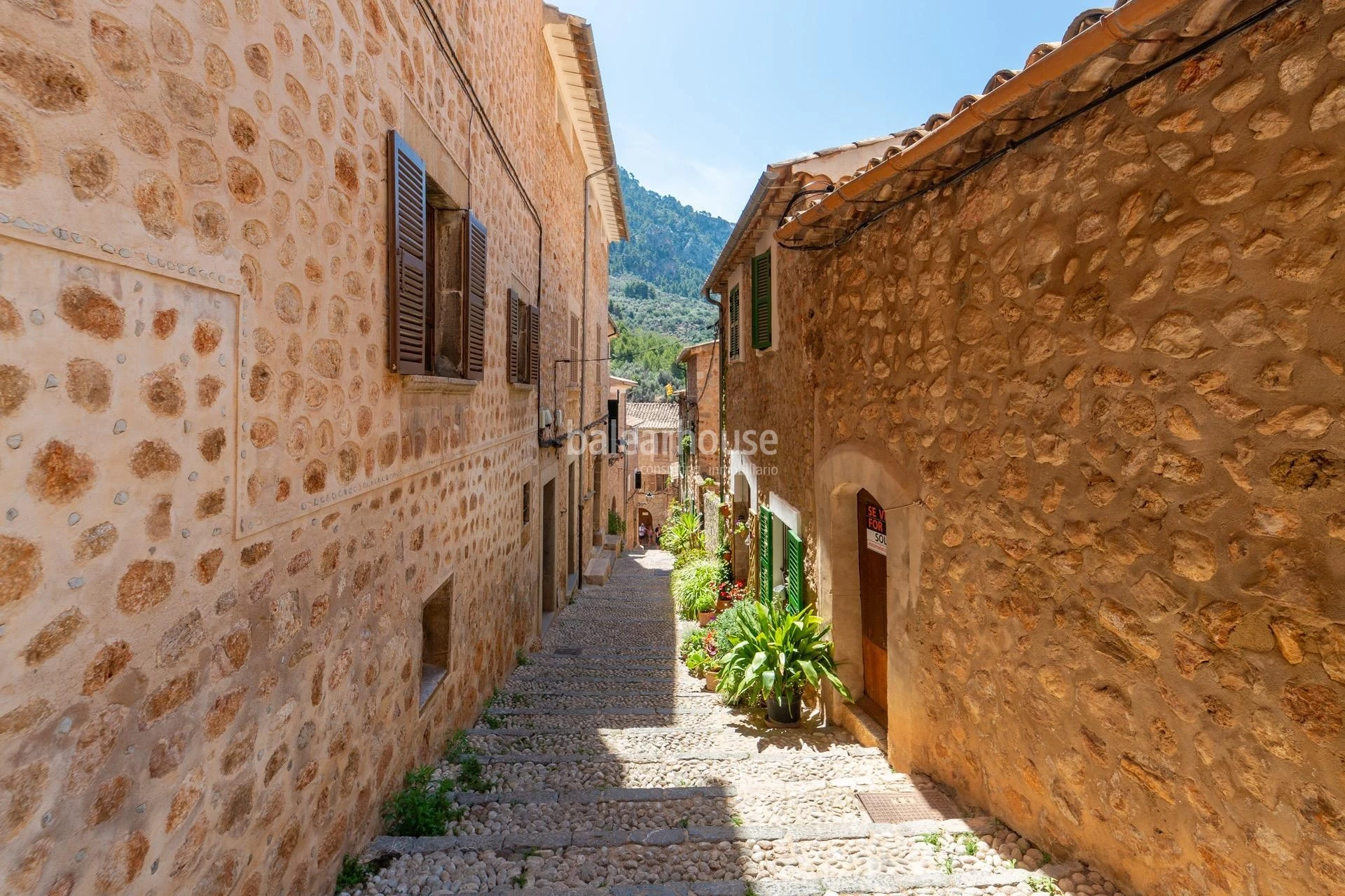 Historisches Anwesen mit herrlichem Blick auf das Tramuntana-Gebirge in Fornalutx