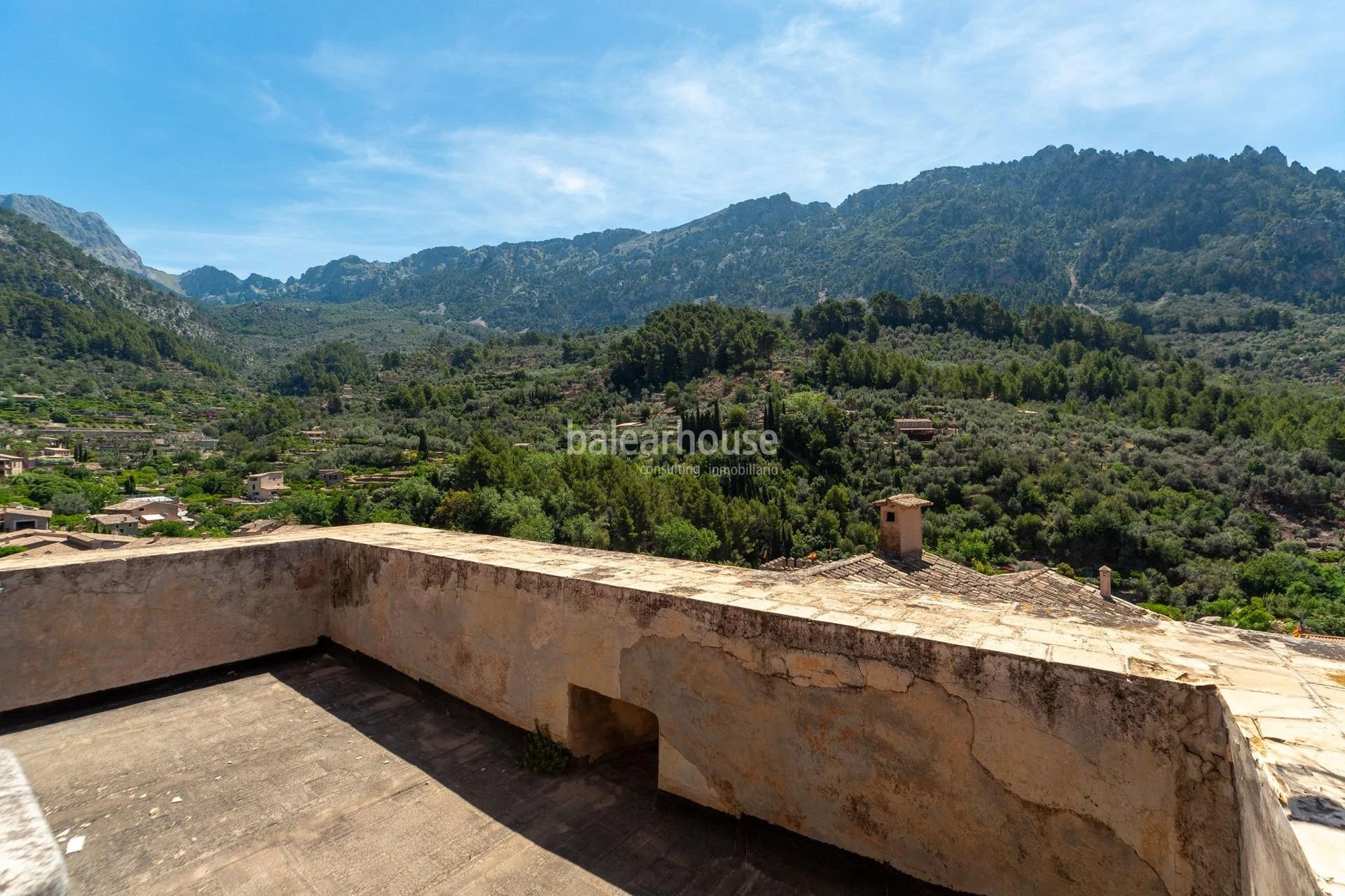 Historisches Anwesen mit herrlichem Blick auf das Tramuntana-Gebirge in Fornalutx