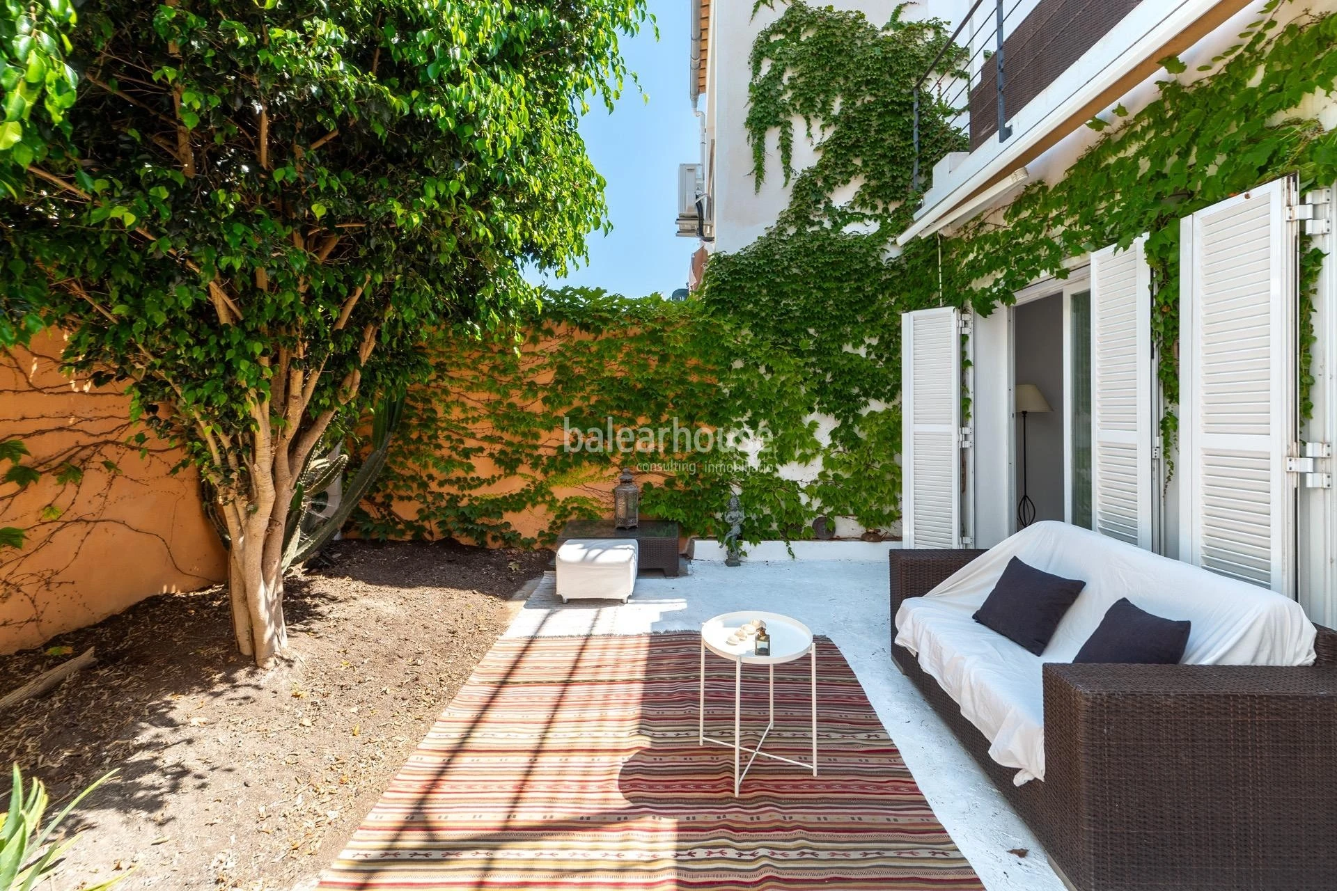 Spacious and bright house with excellent terraces in a central and quiet area of Palma