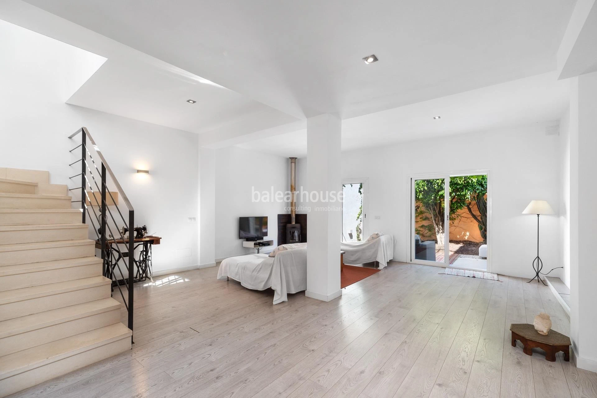 Spacious and bright house with excellent terraces in a central and quiet area of Palma