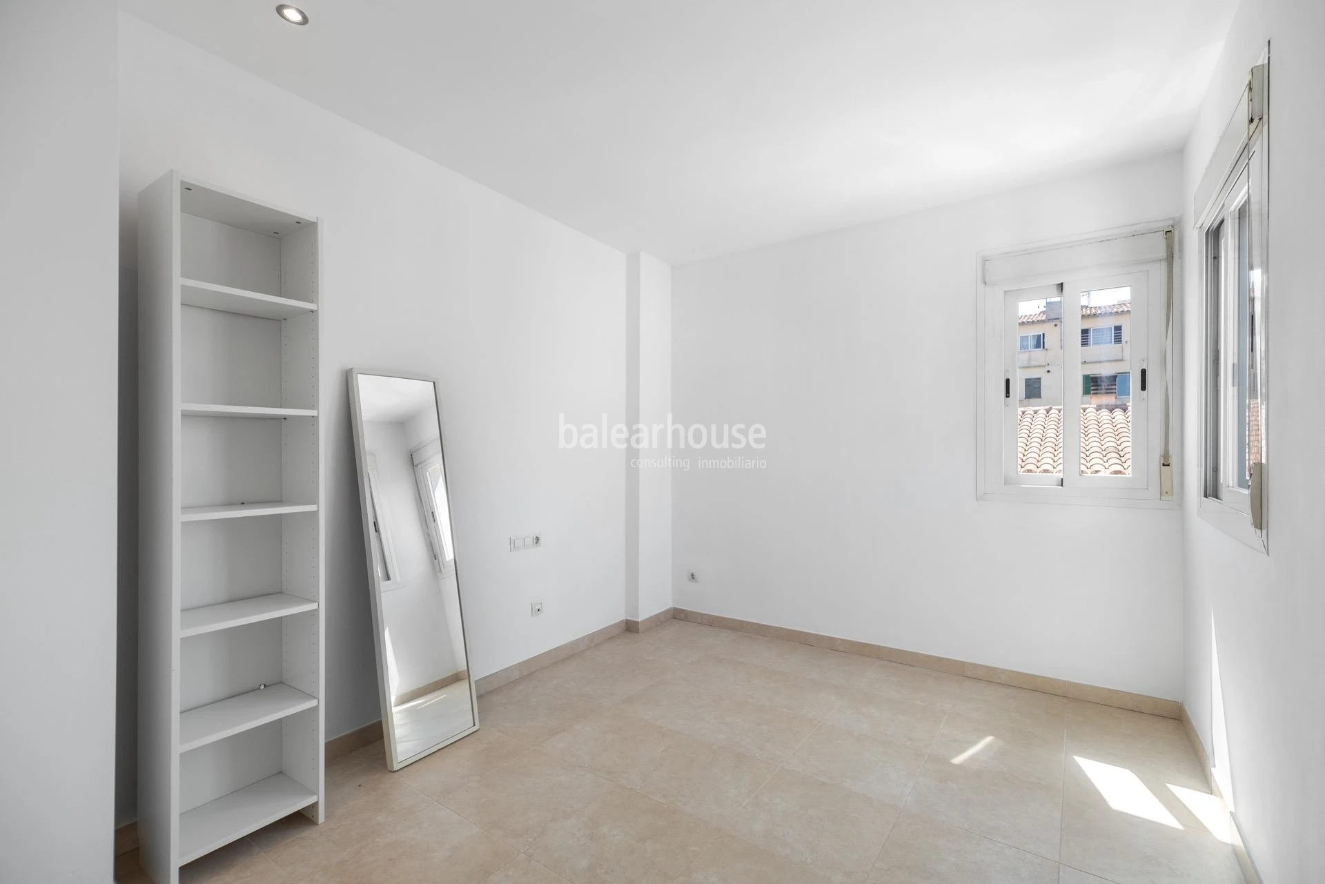 Helles Haus mit ausgezeichneten Terrassen in einer zentralen und ruhigen Gegend von Palma