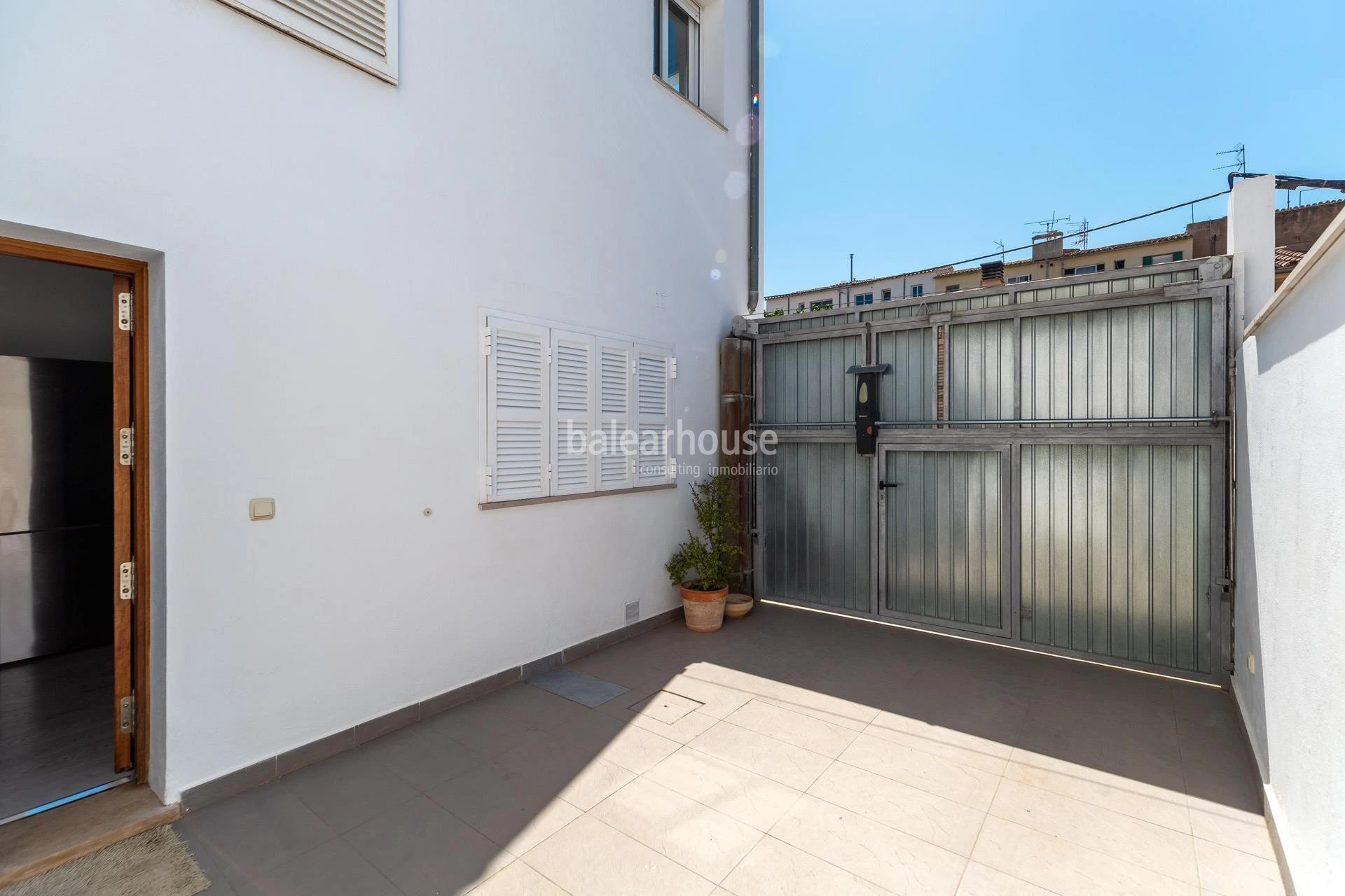Helles Haus mit ausgezeichneten Terrassen in einer zentralen und ruhigen Gegend von Palma