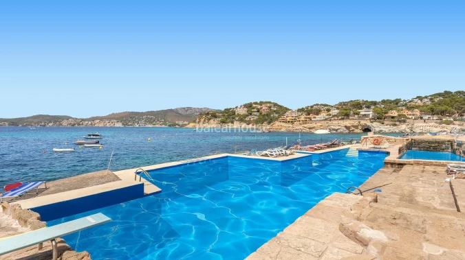 Fabulous sea views on this renovated ground floor apartment on the first line in Costa de la Calma
