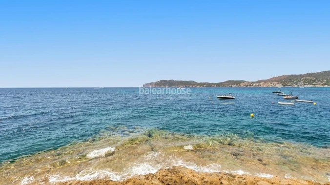 Fabulous sea views on this renovated ground floor apartment on the first line in Costa de la Calma