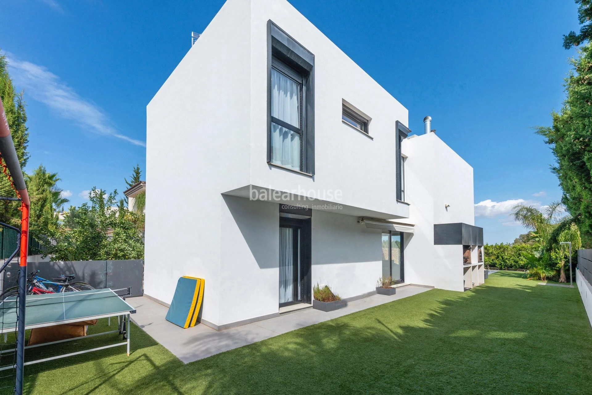 Fabulous designer villa surrounded by nature with large garden and views of the Bay of Palma