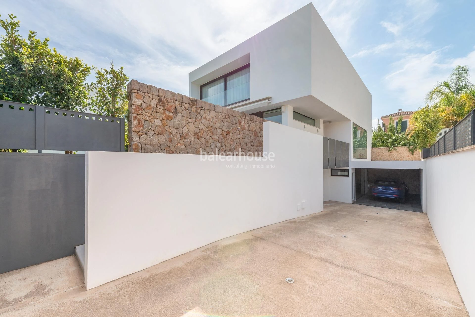 Fabulous designer villa surrounded by nature with large garden and views of the Bay of Palma