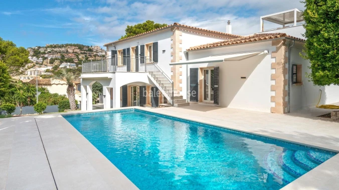 Elegant renovated Mediterranean villa with garden, pool and views of the sea in Puerto de Andratx