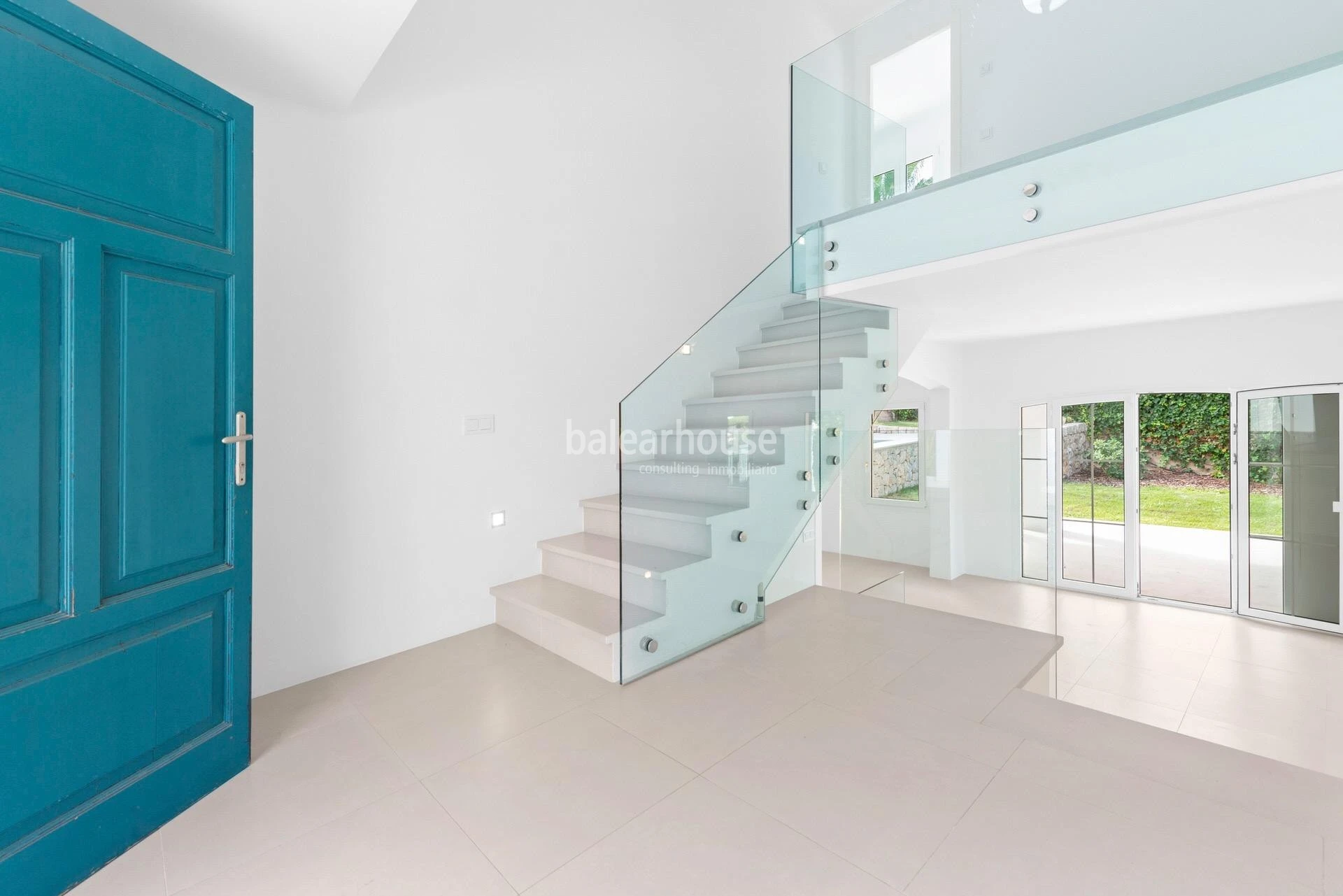 Elegant renovated Mediterranean villa with garden, pool and views of the sea in Puerto de Andratx
