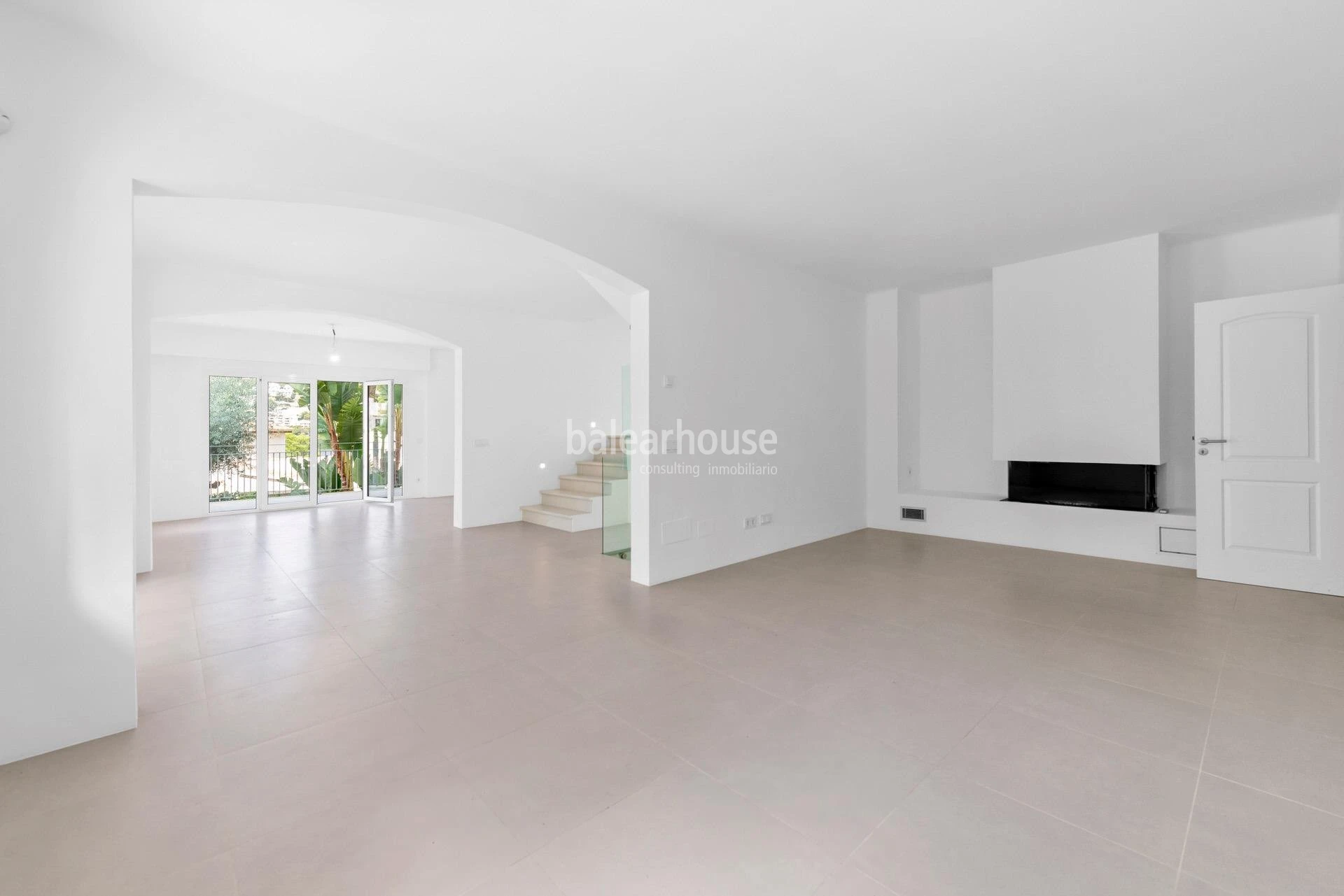 Elegant renovated Mediterranean villa with garden, pool and views of the sea in Puerto de Andratx