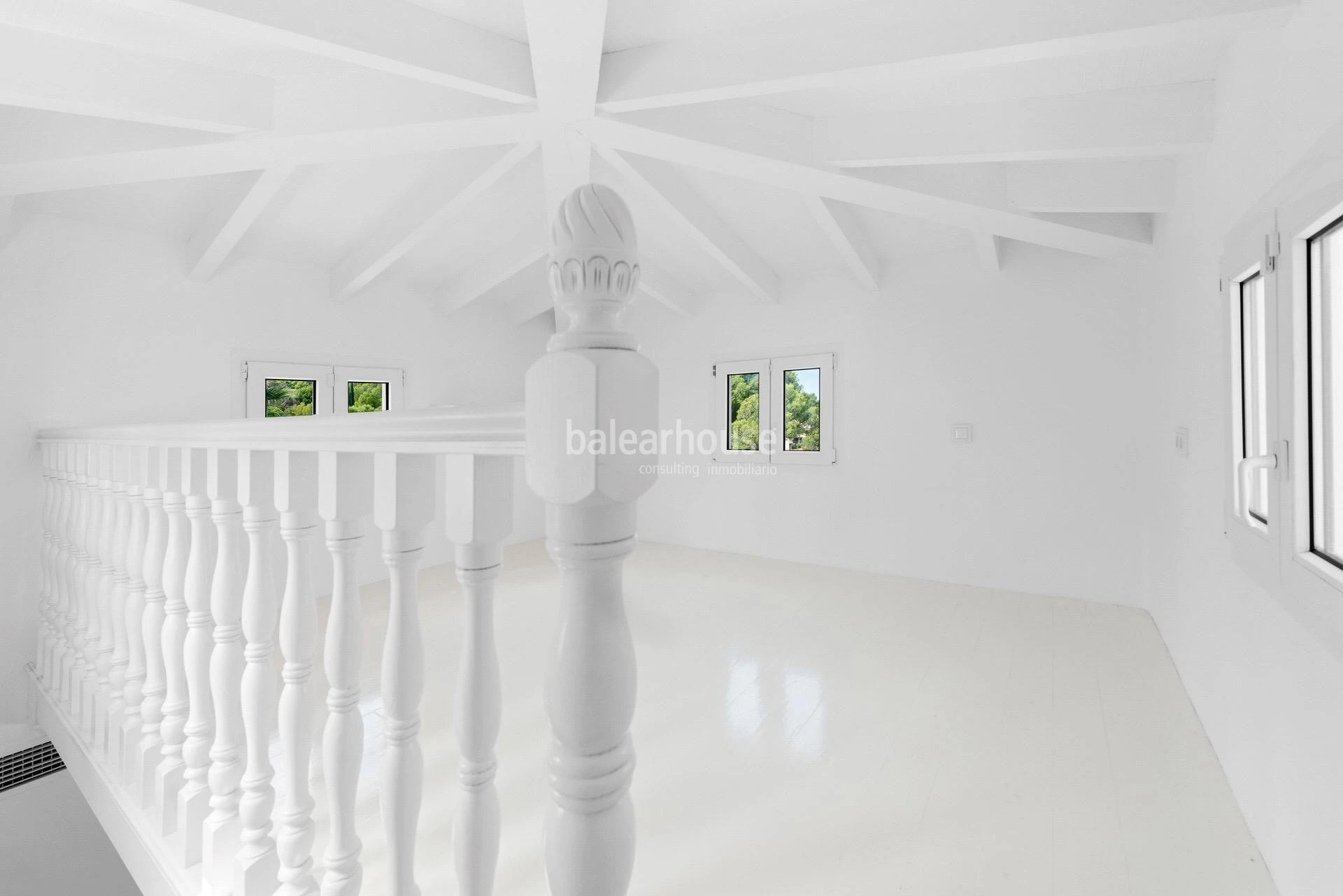 Elegant renovated Mediterranean villa with garden, pool and views of the sea in Puerto de Andratx