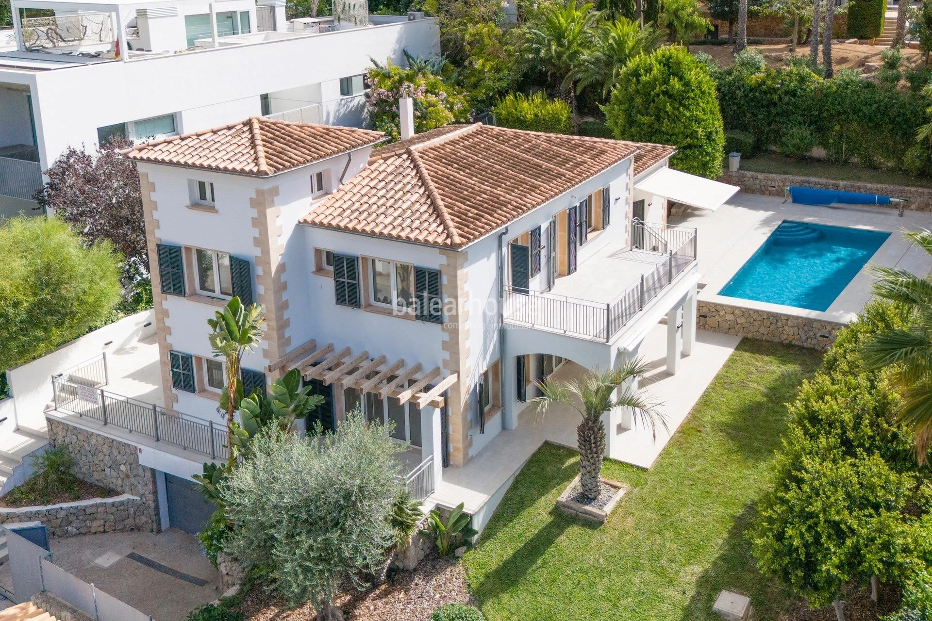 Elegant renovated Mediterranean villa with garden, pool and views of the sea in Puerto de Andratx