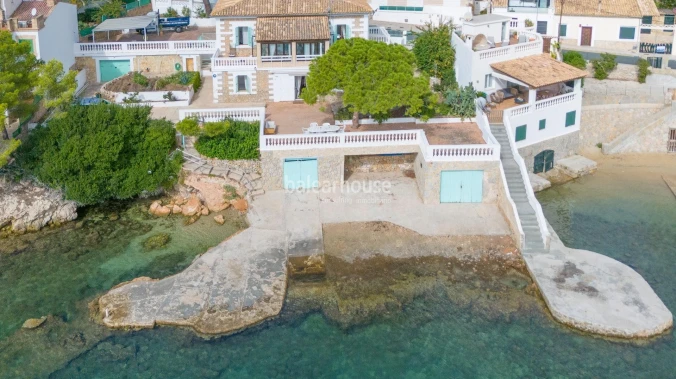 Elegant villa with spectacular views and direct access to the sea in Puerto de Andratx