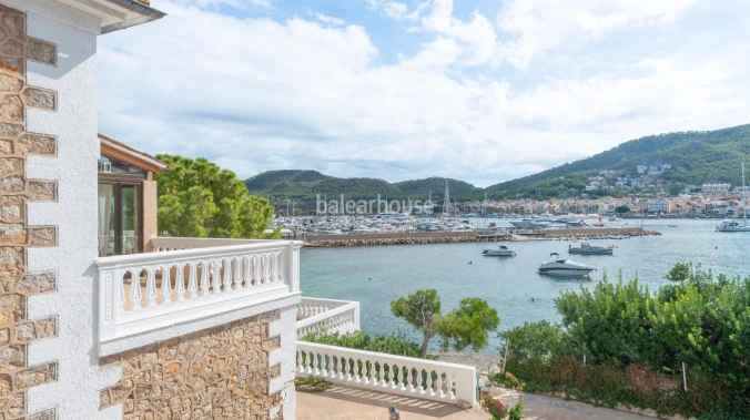 Elegant villa with spectacular views and direct access to the sea in Puerto de Andratx