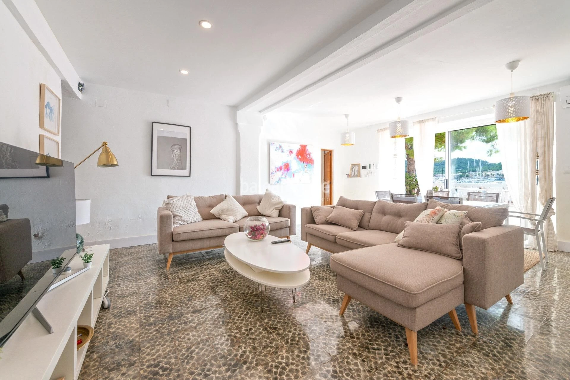 Elegant villa with spectacular views and direct access to the sea in Puerto de Andratx