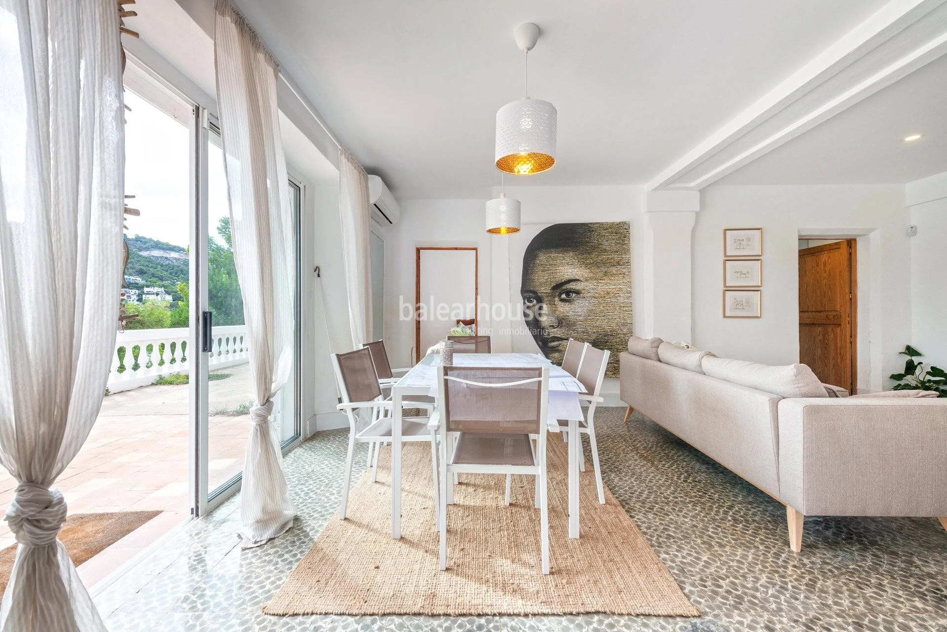 Elegant villa with spectacular views and direct access to the sea in Puerto de Andratx