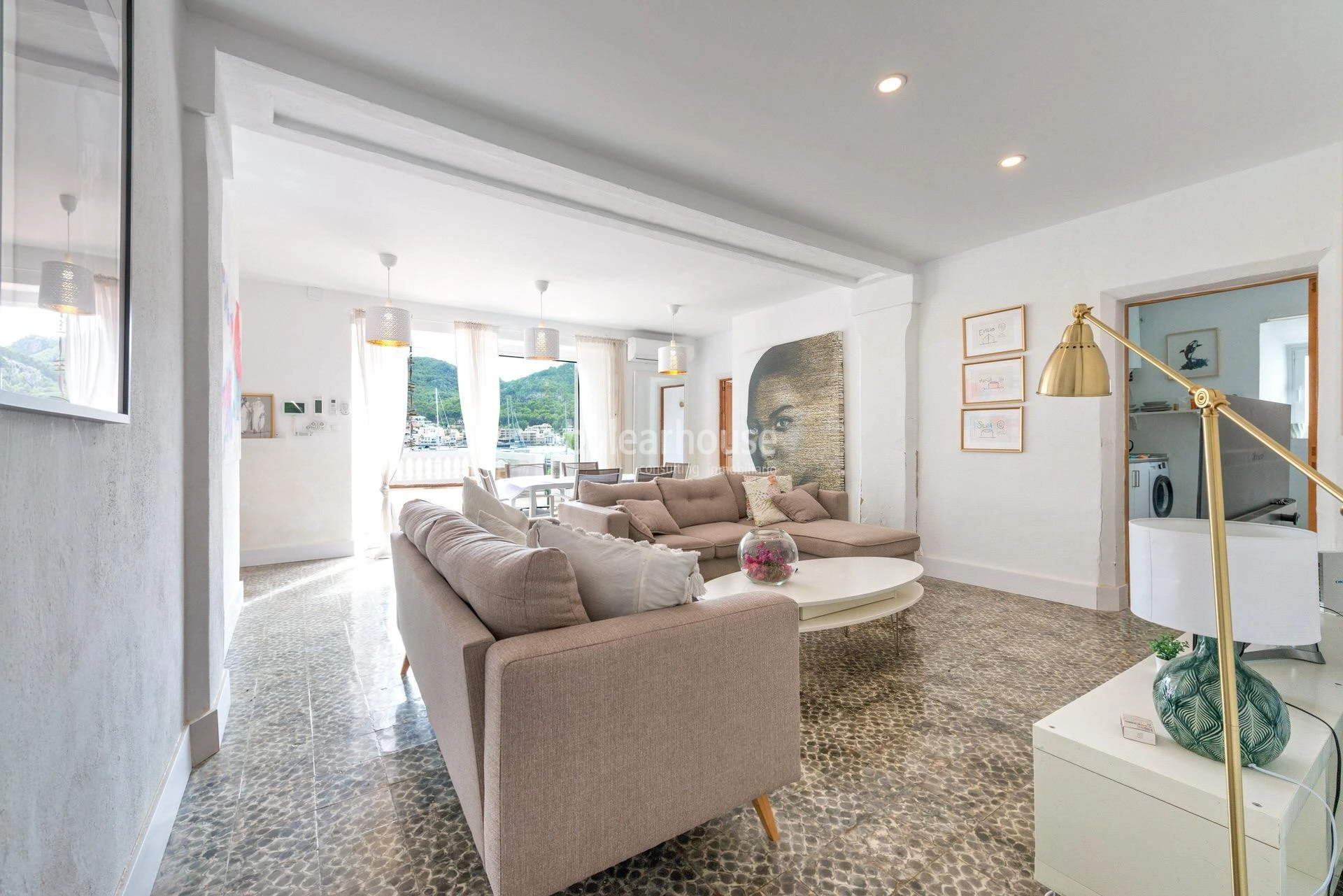 Elegant villa with spectacular views and direct access to the sea in Puerto de Andratx