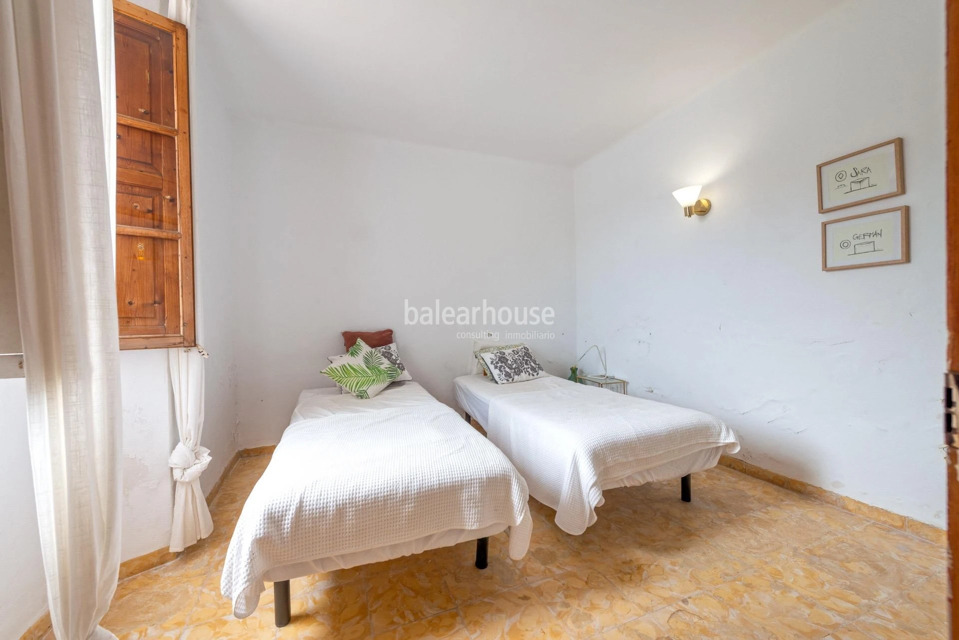 Elegant villa with spectacular views and direct access to the sea in Puerto de Andratx