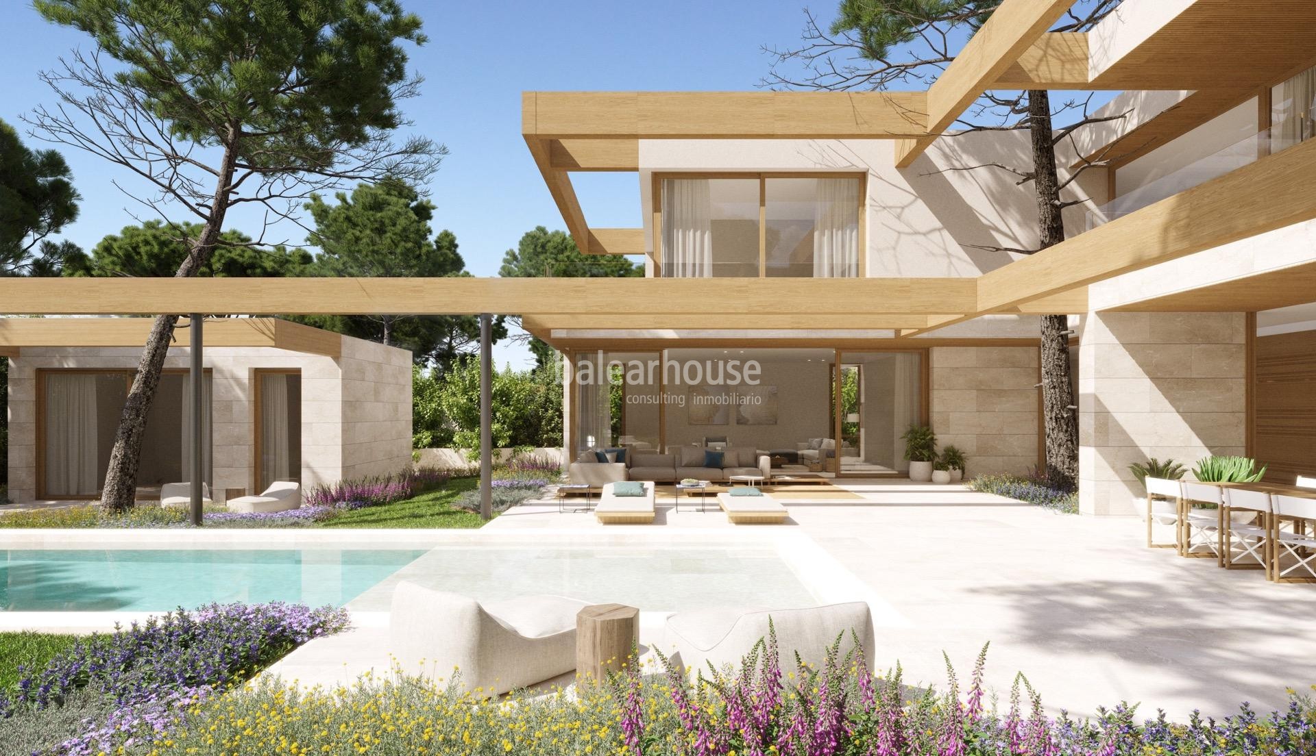 Spectacular land with beautiful sea views, project and license of three villas in Santa Ponsa