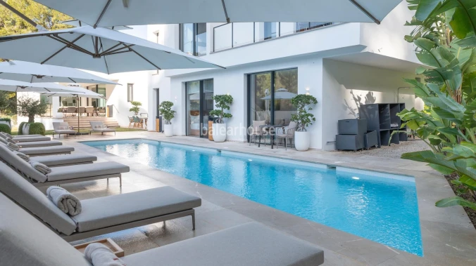 Large modern design villa on the first line golf course with terraces, pool and gardens in Son Vida