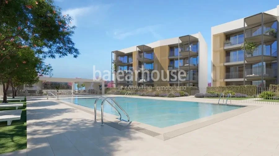 Moderna planta baja de obra nueva con terraza privada y piscinas cerca de playas en Palmanova