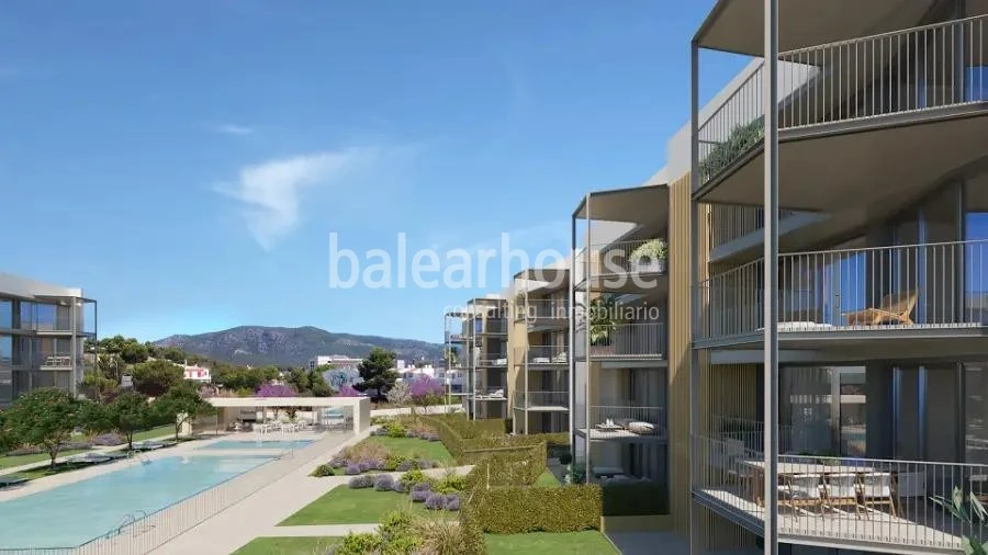 Moderna planta baja de obra nueva con terraza privada y piscinas cerca de playas en Palmanova