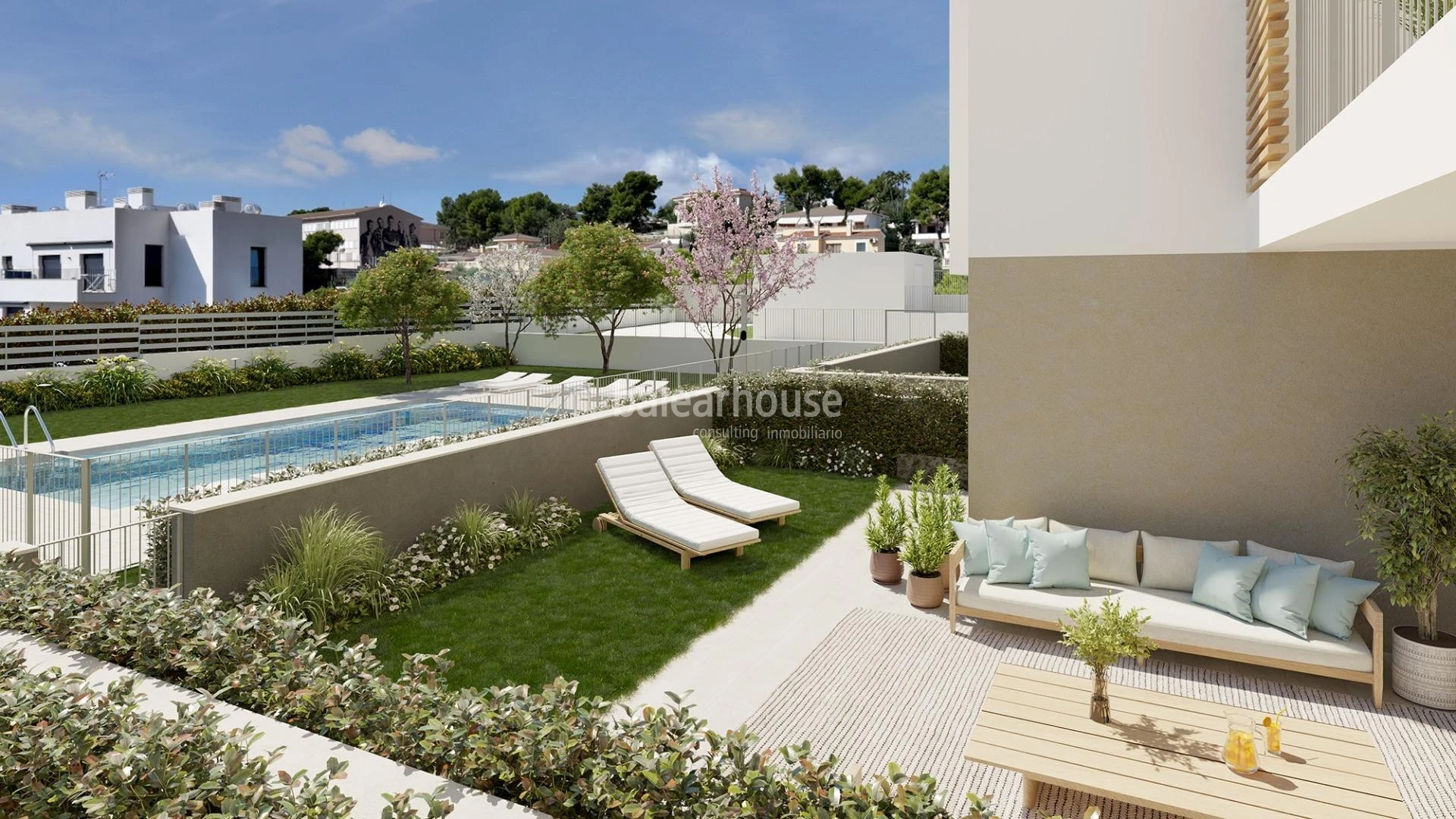 Excellent new build homes with well-kept gardens and swimming pools near beaches