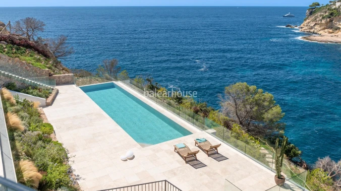 Impressive newly built seafront villa with spectacular views and sea access in Sol de Mallorca