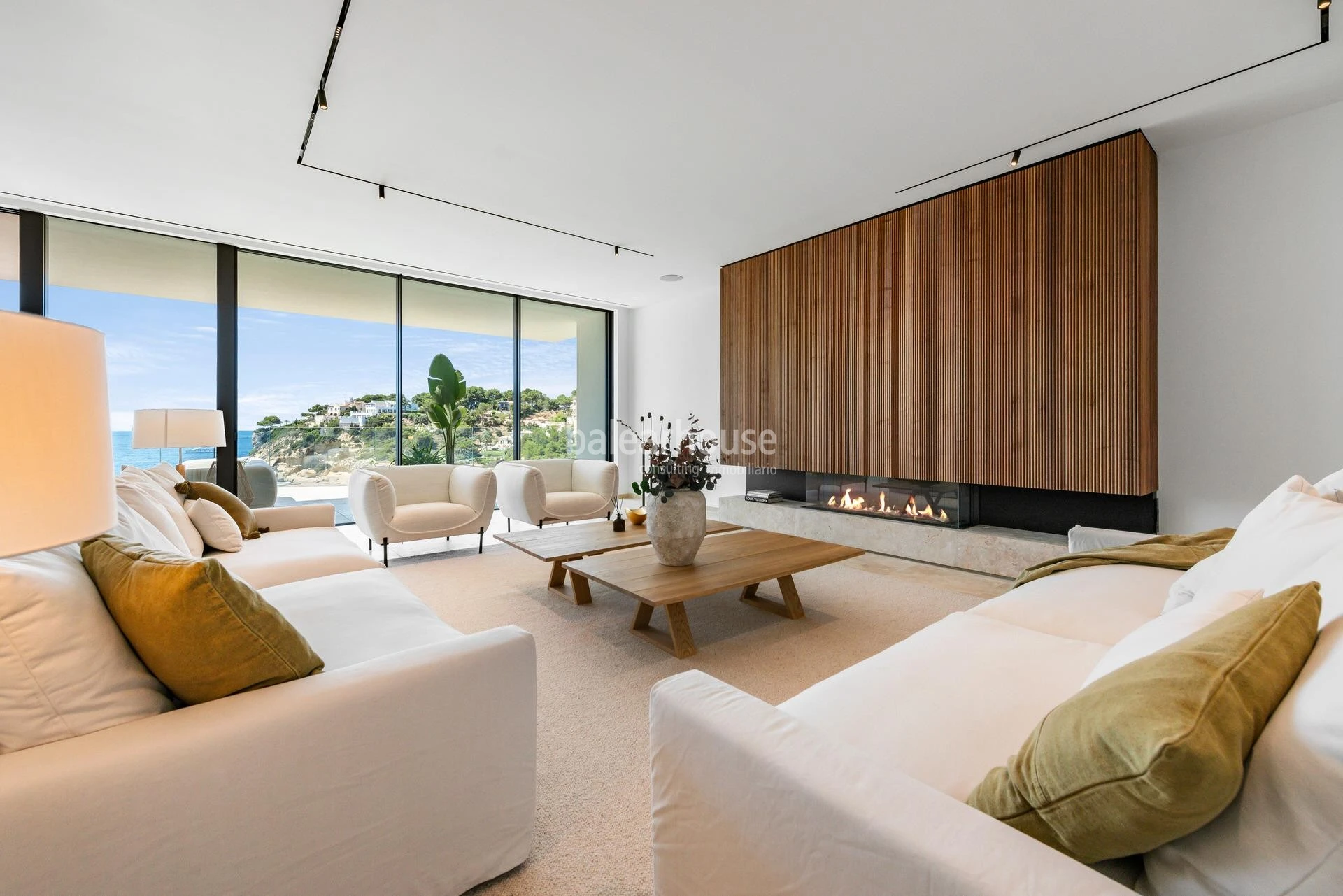 Impressive newly built seafront villa with spectacular views and sea access in Sol de Mallorca