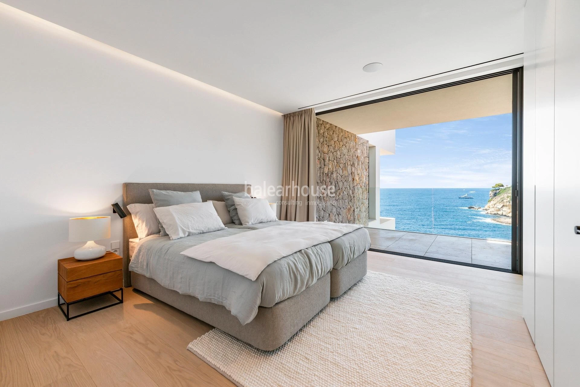 Impressive newly built seafront villa with spectacular views and sea access in Sol de Mallorca
