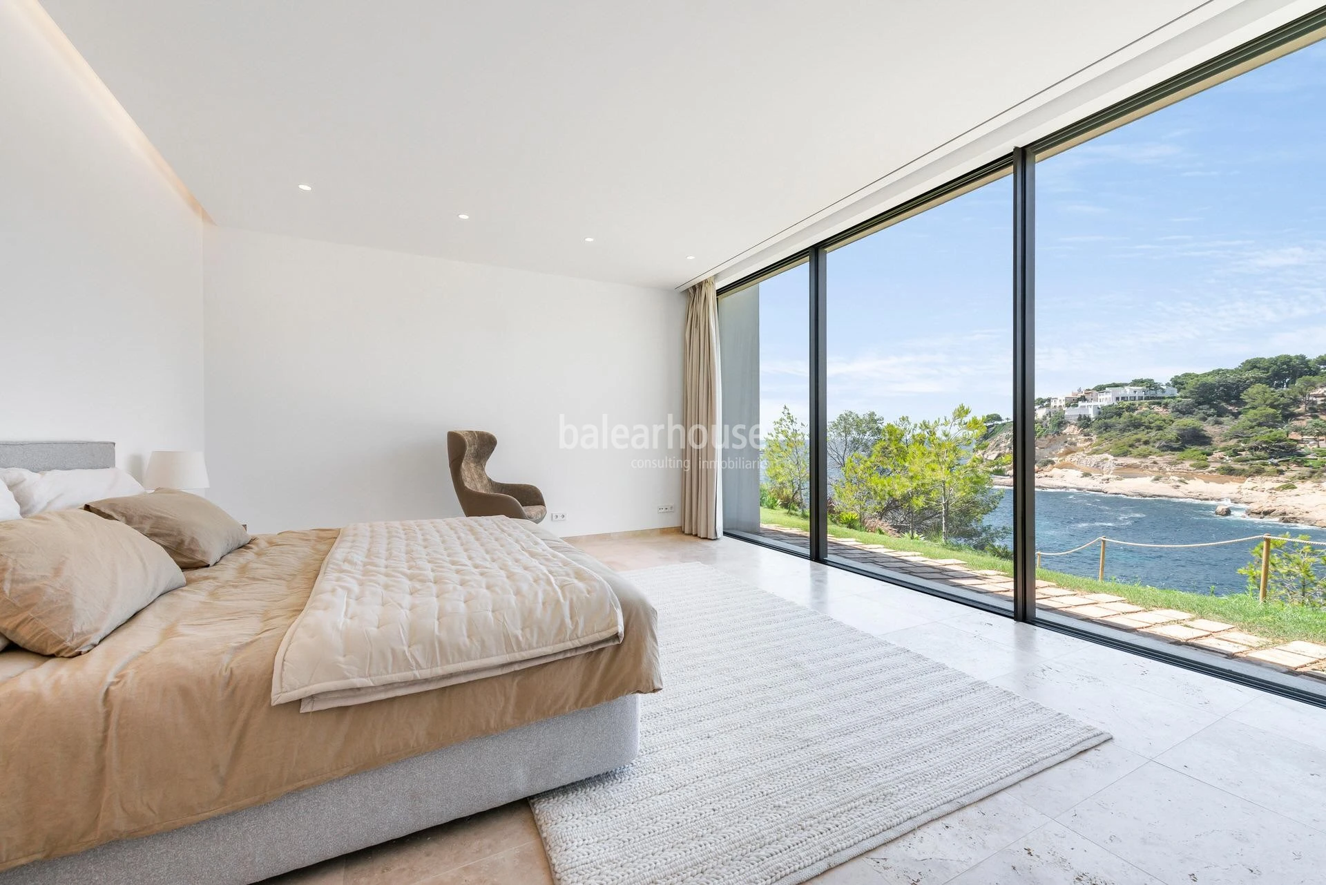 Impressive newly built seafront villa with spectacular views and sea access in Sol de Mallorca