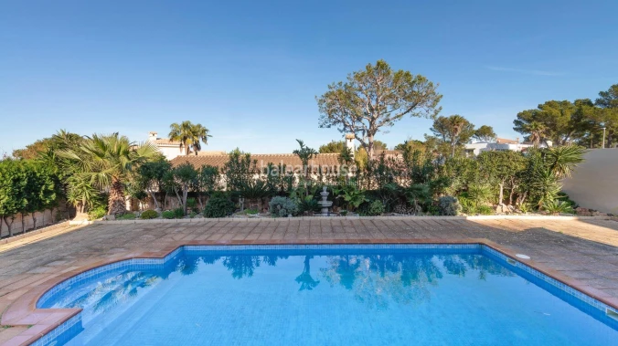 Nice villa with sea views in Badia Blava with private terraces, garden and pool