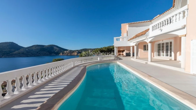 Spectacular sea views from this fabulous villa in Camp de Mar with terraces and large pool