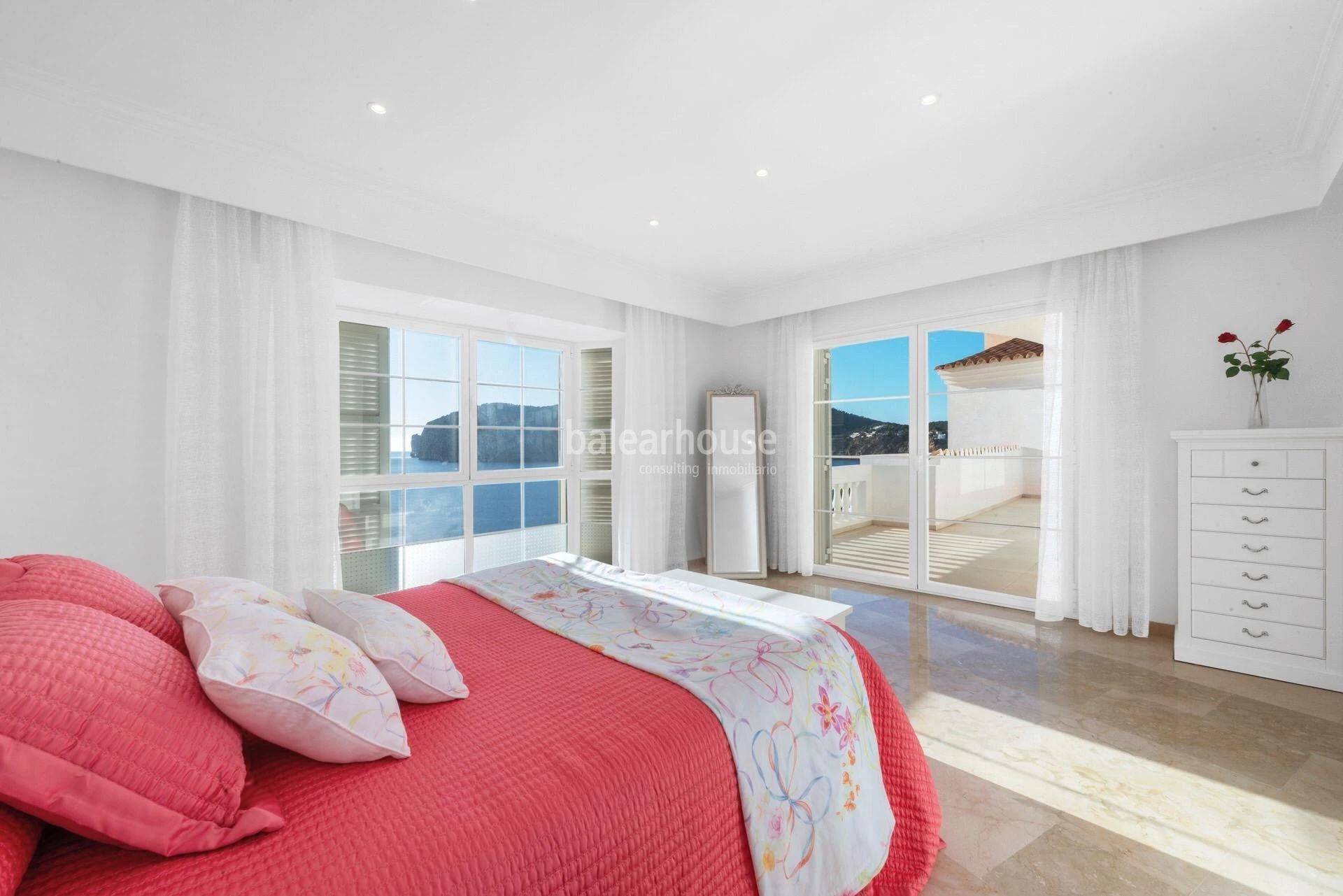 Spectacular sea views from this fabulous villa in Camp de Mar with terraces and large pool