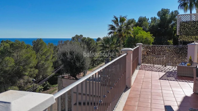 Excellent villa in Costa d'en Blanes facing south, sea views and large terraces with pool