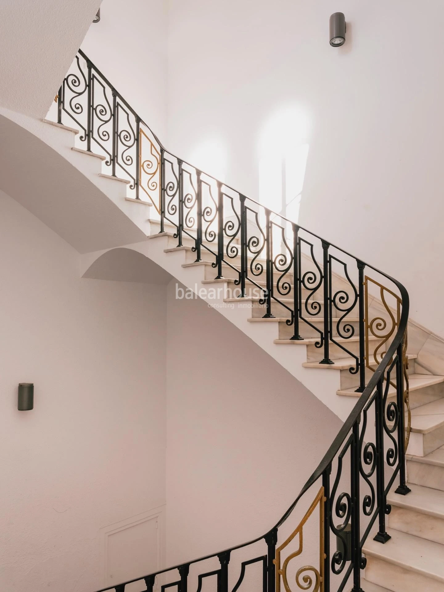 Excepcional ático de diseño y altas calidades en el corazón del centro histórico de Palma