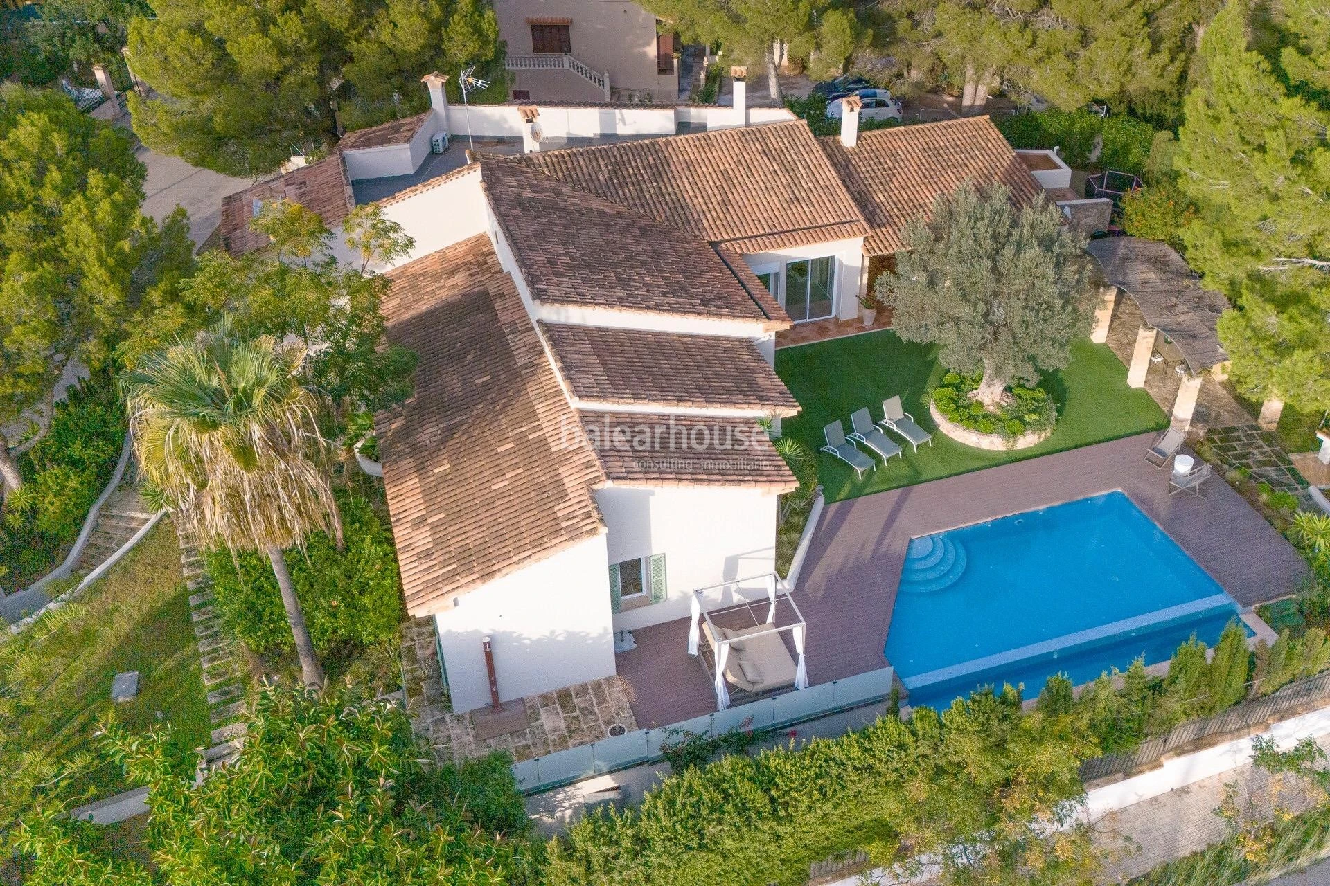 Fabelhaftes Haus im mediterranen Stil und große Außenbereiche in der Nähe von Stränden in Santa Pons
