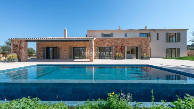 Large new finca of rustic and modern design with large plot in Llucmajor