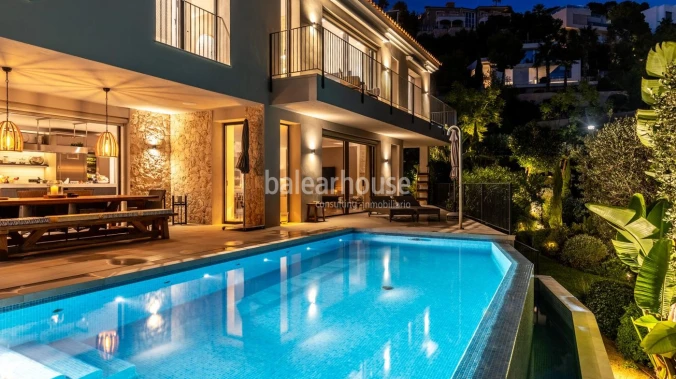 Beautiful modern villa in mediterranean style next to a green area in Costa den Blanes.