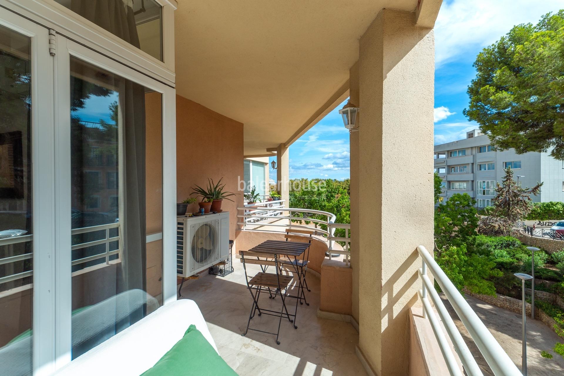 Excelente apartamento dúplex con bonitas vistas despejadas en en Paseo Marítimo de Palma