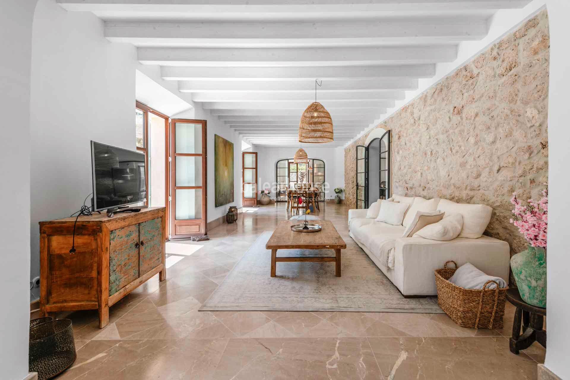 Spectacular renovated historical finca in Valldemossa and unique views of the Tramuntana