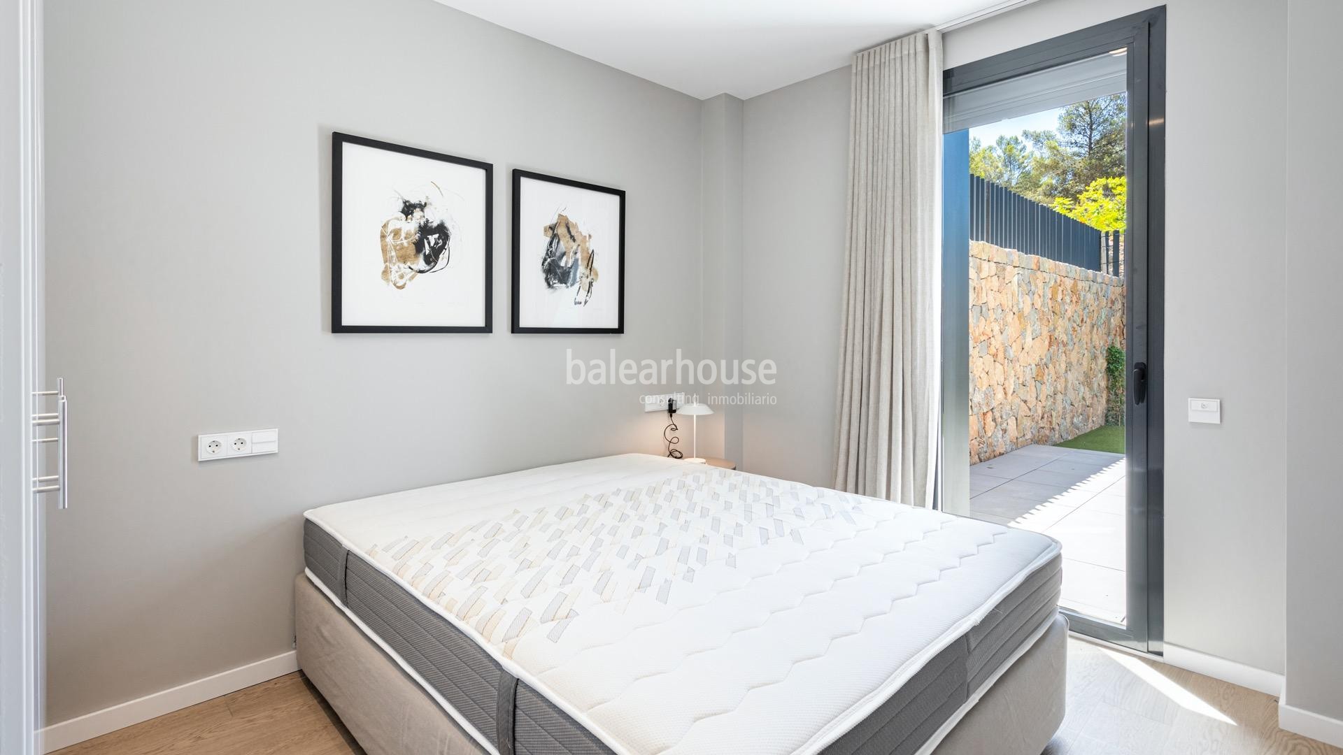 Gran planta baja a estrenar en Palma junto al golf, con terraza y jardín privado.