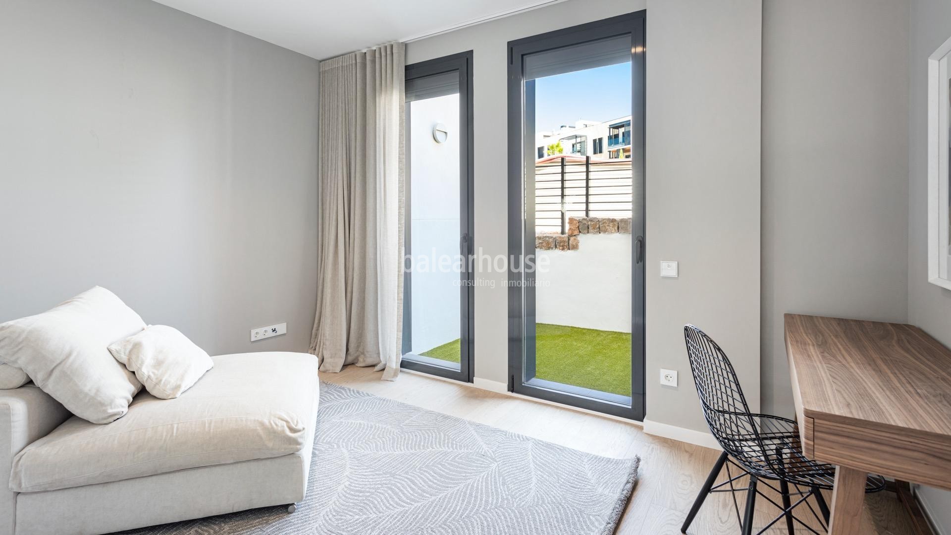 Gran planta baja a estrenar en Palma junto al golf, con terraza y jardín privado.