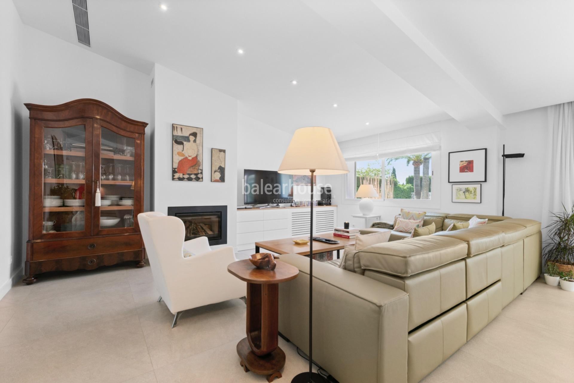 Impeccable modern rustic style house with pool and guest area in Establiments