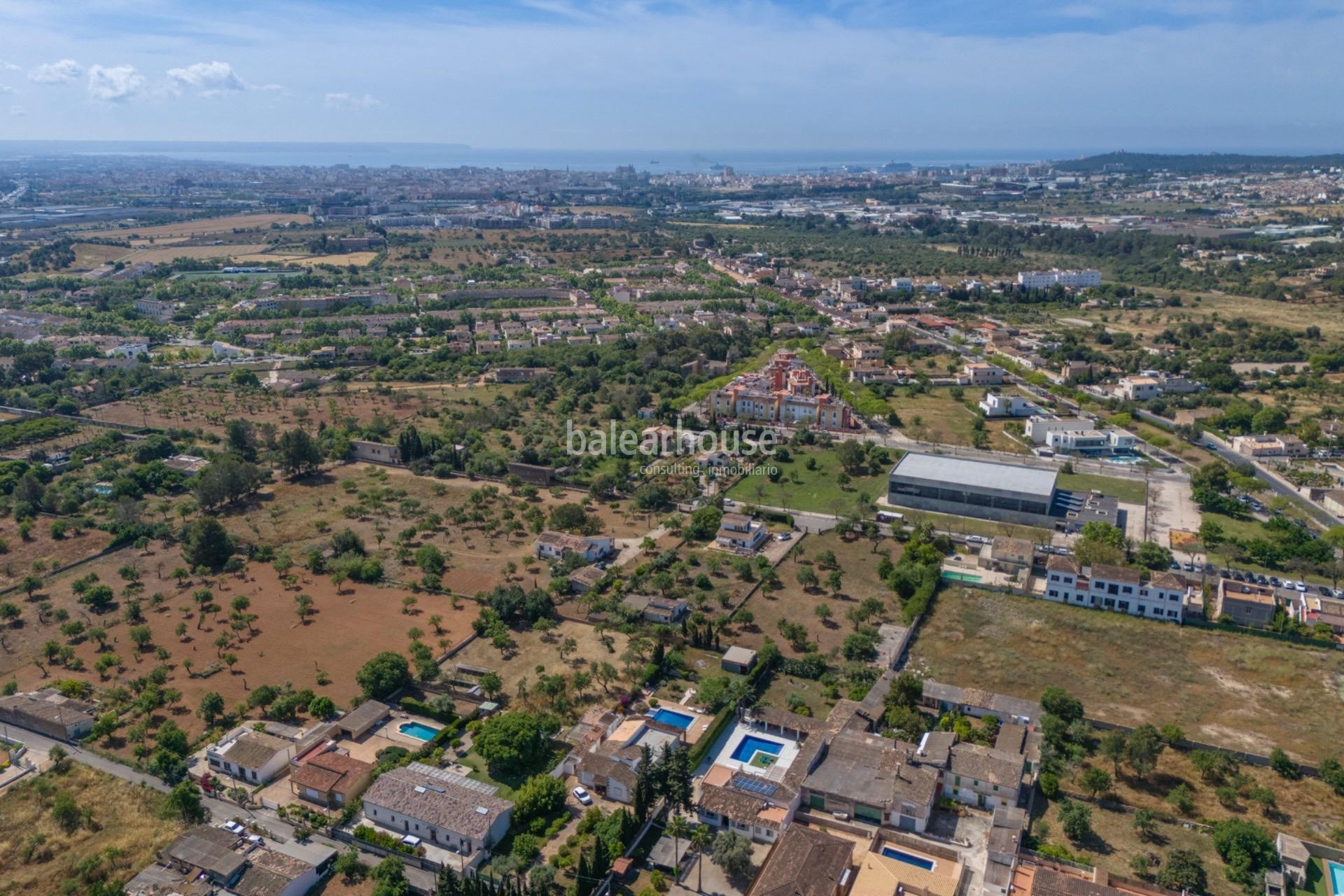Impecable casa en terreno urbano con piscina y zona para invitados en Establiments