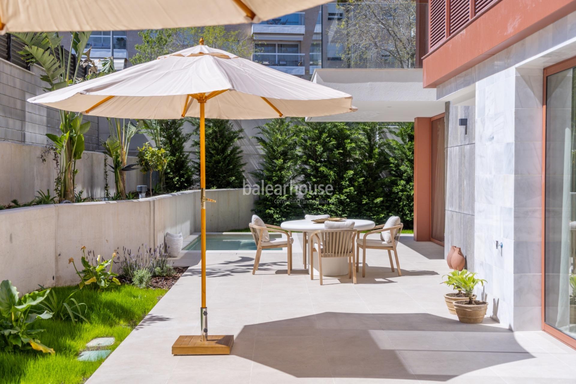 Exclusive new build ground floor apartment in Palma with swimming pool, private garden