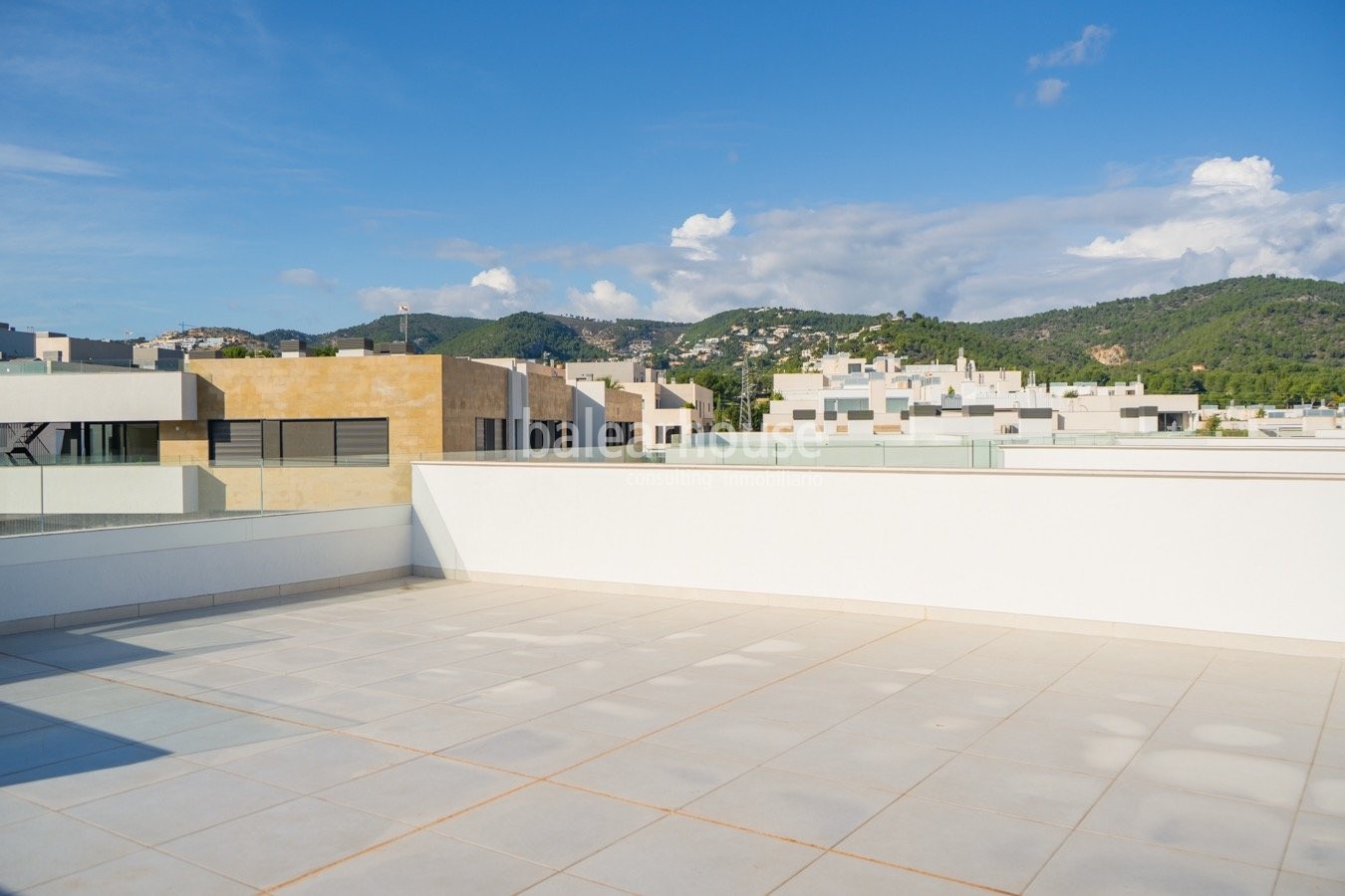 Ausgezeichnetes Penthouse mit privatem Solarium in einer gepflegten Golfanlage in Palma