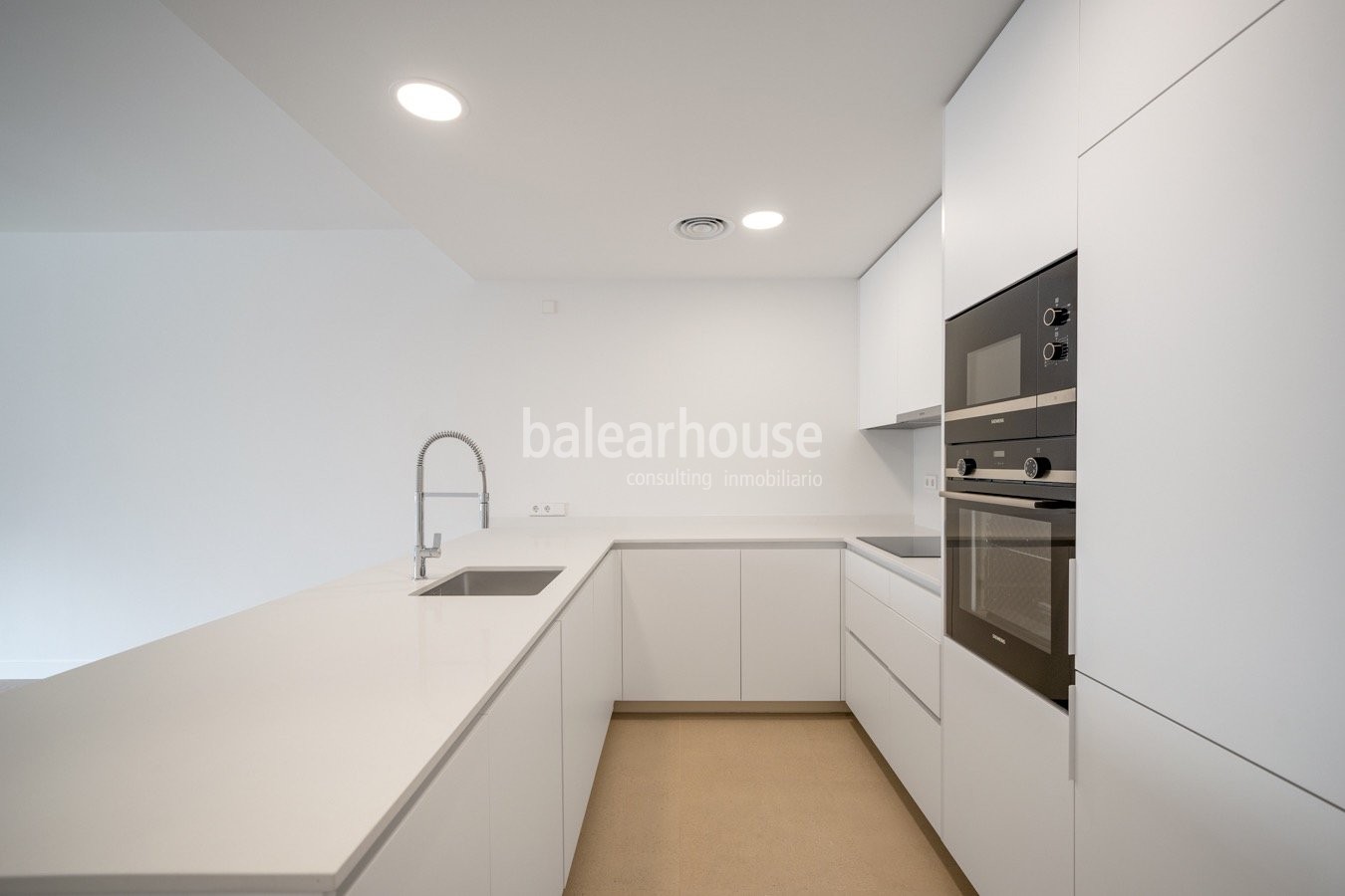 Ausgezeichnetes Penthouse mit privatem Solarium in einer gepflegten Golfanlage in Palma