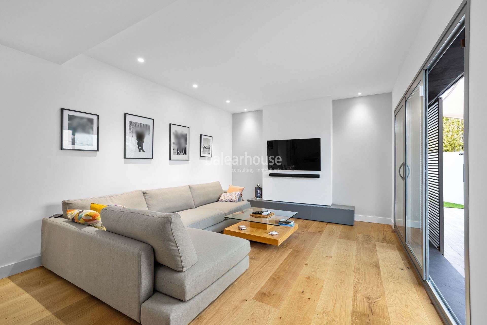 Fantastic ground floor with large garden and private terraces next to the golf course in Palma