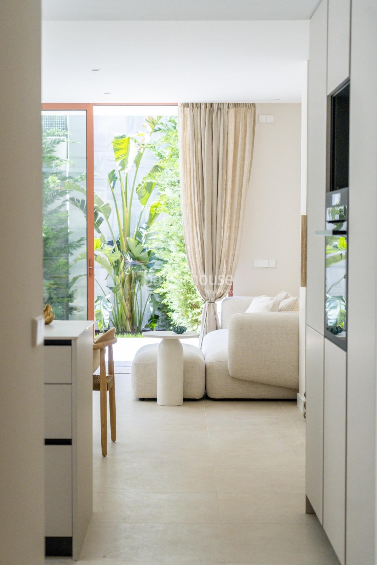 Exclusive new build ground floor apartment in Palma with swimming pool, private garden