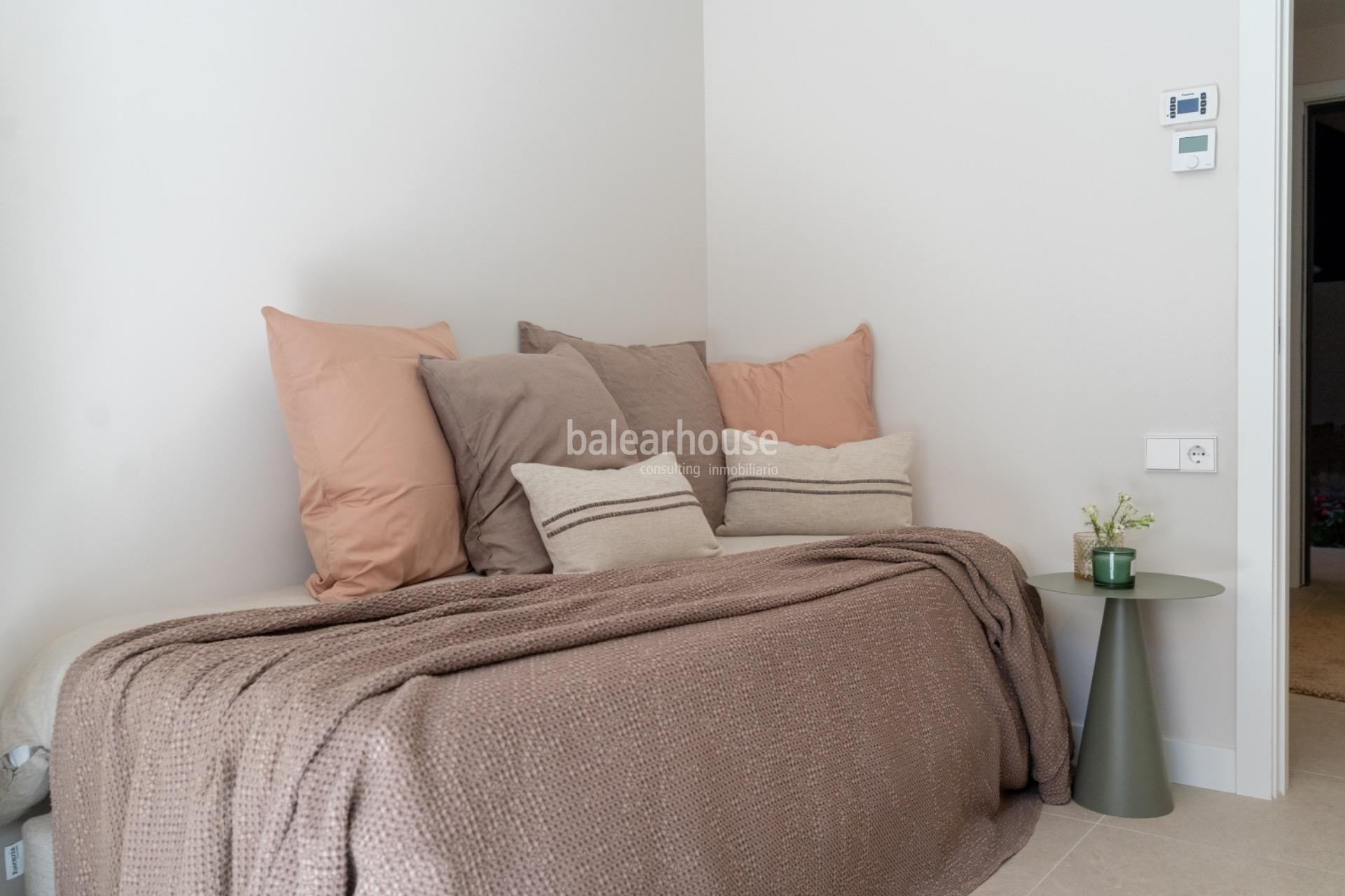 Exclusive new build ground floor apartment in Palma with swimming pool, private garden